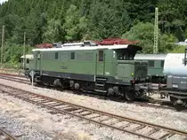 E44 1170 am 29.07.10 abgestellt im Bahnhof Seebrugg (Endbahnhof der Dreiseenbahn)