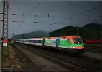 Weltuntergangsstimmung in Knittelfeld als die 1116 007 SOS-Kinderdorf mit dem EC 103 in den Bahnhof einf�hrt. 29.07.2010