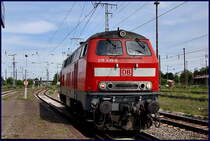 218 435-6 im Bahnhof Stendal.   am 09.05.09 