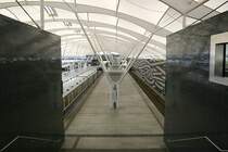 U6-Nord, Fröttmaning - 

Blick in den viergleisigen oberirdischen U-Bahnhof Fröttmaning. 

München, 01.09.2005 (M)