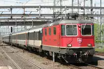 11 299 am 06.08.10 in Muttenz mit IC Basel ohne Halt bis Z�rich. 