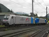 Ebenfalls in Kufstein abgestellt waren die 185 697 und 512.

Lg