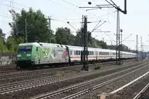 101 040 mit einem IC in Hamburg Harburg am 21.07.2010