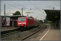 146 225-8 zieht eine RB von Ulm �ber Stuttgart nach Mosbach-Neckarelz durch Untert�rkheim, 17.08.10