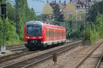 Seit noch gar nicht so langer Zeit fahren die 440er oder von vielen Fotografen auch liebevoll  Brennstoff  genannt, f�r DB Regio Bayern. Hier ist 440 045-3 als Lr am 30.10.2010 am M�nchner Heimeranplatz zu sehen.