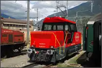 Die neuen Rangierlokomotiven besitzen viel Technik, so z.B. eine Vielfachsteuerung und die M�glichkeit vom R�ckspeisen der Bremsenergie in die Fahrleitung. Auf diesem Foto die Ee 922 011-3 am 29. Juli 2010 im Bahnhof von Brig.