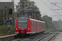 425 041-1 als RB33 aus Aachen nach Duisburg bei der Einfahrt in Lindern, Gr��e an den Tf, 15.8.10