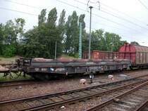 Schwerlastwagen Sahmms-t 31 80 4871 495-6 auf z-gestellt in Bergen/R�gen.