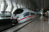 403 061-5  Celle  als ICE 518 (M�nchen Hbf-Dortmund Hbf) in Frankfurt Fern 2.8.10