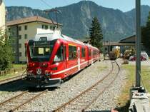 Der neu ausgelieferte  Allegra  3507  Benedetg Fontana  funkelt wie ein Diamant.Im inneren des Zuges ist gerade eine Putzkolonne an der Arbeit.Wohl ein Indiz,das er jetzt in den Dienst gestellt wird.
Landquart 26.08.10