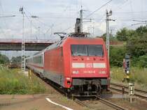 101-063 f�hrt am 23.8.10 mit dem IC 2056 Heidelberg-Saarbr�cken in Homburg (Saar) ein. 