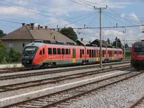Desiro 312-107/32-108 mit Regionalzug 2409 Jessenice-Ljubljana auf Bahnhof Lesce Bled am 9-8-2010.