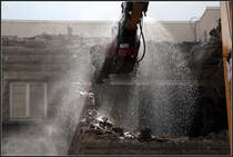 Ein Bahnhof verliert seine Seitenflügel -

Stuttgart Hauptbahnhof.

31.08.2010 (M)
