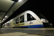 VT 704 der Ostseeland Verkehr GmbH im Bahnhof von J�terbog an der Strecke der M�rkischen Regiobahn nach Berlin Wannsee am 08.01.2008 kurz vor der Abfahrt.