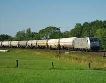 Die TXL f�hrt Gaskesselwagen? Hab ich so auch noch nicht gesehen... Am 19.07.2010 jedenfalls zog 185 531-1 einen Gaskesselwagenzug in Richtung S�den. Aufgenommen bei Hermannspiegel.