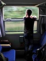 Kevin genie�t die Fahrt am offenen Fenster. (Schlex nach Padborg, 22.8.2010)