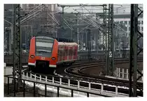 S3in Mannheim auf dem Weg nach Karlsruhe