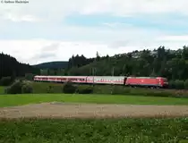 146 238-1 mit dem IRE 5195 (Karlsruhe Hbf-Konstanz)  bei St.Georgen 15.8.10. Der wegen eines Defektes mit n-Wagen bespannt wurde