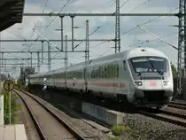 Ein Intercity aus Richtung Hamburg durchf�hrt am 14.8.2010 Hannover-Ledeburg.