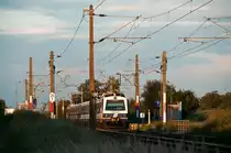 4020 234 verl��t soeben mit S- Bahnzug 29775 nach M�dling die Haltestelle in Helmahof. Das Foto entstand am 01.09.2010.






