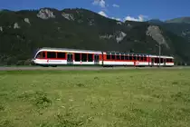 ABe 130 010-2 l�sst am 9.8.10 als Regionalzug nach Interlaken Ost Meiringen hinter sich zur�ck.