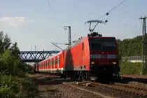 146 017-9 mit einem x-Wagenzug in Duisburg Gro�enbaum am 18.07.2010