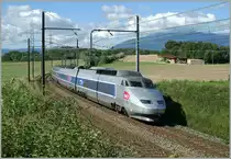 TGV Lyria 6568 Paris - Gen�ve zwischen Russin und Satigny. 
31. August 2010