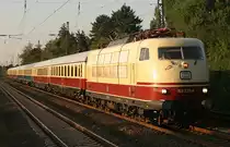 103 235 am 5.9.10 mit IC 1817 in D�sseldorf-Angermund