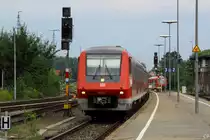 611 037 f�hrt in Friedrichshafen ein. Nach einer Kurzwende geht es zur�ck nach Ulm. (23.8.2010)