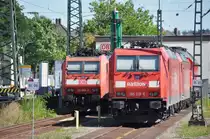 SINGEN/Hohentwiel (Landkreis Konstanz), 06.09.2010, abgestellte Güterloks 185 099-9 und 185 213-6 im Bahnhof Singen(Hohentwiel)