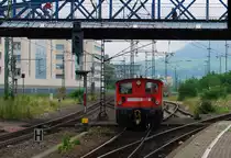 Die K�f 335 007 bei rangierarbeiten in Freiburg Hbf am 26. 07 2010.