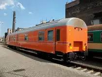 Die DB setzt schon seit l�ngerem keine Postwagen mehr ein.Im polnischen Szczecin Glowny stand dieser Postwagen mit der Bezeichnung:Postn 50 51 90-48 002-8 am 31.Juli 2010 abgestellt. 
