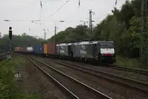 189 099 schleppt die verunfallte 189 098 in den Bahnhof Viersen. 15.09.09.