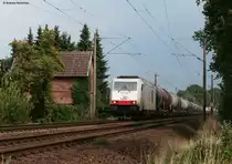 285 103-8 mit einem Kesselwagenzug gen Oldenburg bei Hude 17.8.10