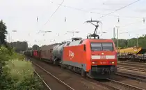 152 012-6 mit einem G�ter-/Lokzug am 17.07.09 in D�sseldorf-Rath. Lokzug deswegen weil Cobra 186 235 (ohne Abnahme) am Ende des Zuges mitgeschlepptt wurde.
