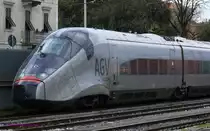 AGV-001 (93 83 2001 007-8) von Alstom auf Zulassungsfahrt in Italien f�r die NTV (Nuovo Trasporto Viaggiatori). 
Die NTV wird mit Z�gen dieses Typs einen privatrechtlich organisierten Hochgeschwindigkeitsverkehr in Italien anbieten. 

2010-04-01 Arezzo