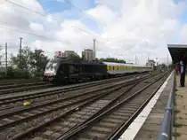 Messzug  der DB AG beim Kopfmachen in Berlin Gfb am 16.09.2010