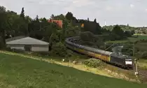 Spotlight gab es am 19. August 2010 f�r MRCE ES 64 F4 -036 in Elze. Am Haken hatte sie einen PCT Altmann Zug.