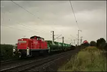 294 822 mit dem T�glichem M�llzug gen NROB hier in Obertraubling (15.09.2010)