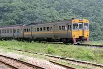 NKF 1244 am Schlu� des EXP DRC 72 (Sikhoraphum - Bangkok) kurz nach dem Bf. Hin Lap am 23.August 2010.