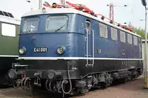 Die E41 001 sreht zum Jubil�um im Bw Osnabr�ck am 19.09.2010