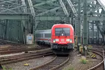 182 010-9 bei der Einfahrt in K�ln 19.9.2010