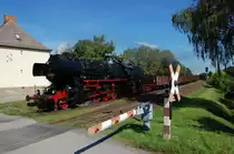 52 8154 mit G�terzug in Bornitz am 12.09.2010