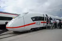 neues Kind der DB AG soll die neue Generation ICE BR 407  Velaro  werden , hier auf der Innotrans 2010 am 21.09.2010