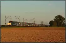 Als ich auf der Webcam sah was da soeben durchfurh, war mir klar was zu tun War. Ab an die Strecke um im Stimmungsvollen Licht diesen sch�nen Zug mit Top Bespannung abzulichten. N�mlich mit 194 178. Er hing am Mont�gigen Kia Zug gen NRH. (20.09.2010, Mangolding)