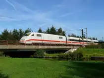 ICE  Garmisch-Partenkirchen  als ICE 883 Hamburg-Altona -  M�nchen kurz vor Winsen an der Luhe; 21.09.2010
