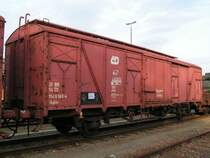 Gbgkks der CD mit Ladegut  Stahlf�sser  am Bhf. RIED i.I. 051008