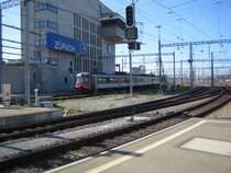 Eine Mirage verliess am 9.10.05 Z�rich als S24 nach Horgen Oberdorf.