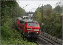 . Jetzt geht es runter -

Zweimal 218 vor IC kurz hinter Amstetten am oberen Beginn der Geislinger Steige, hier mehr für Freunde der klassischen Bahnfotografie. 

25.09.2010 (M)