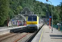 IC-Zug Eupen-Oostende f�hrt am Bahnhof Trooz vorbei (Linie 37) 25. September 2010.